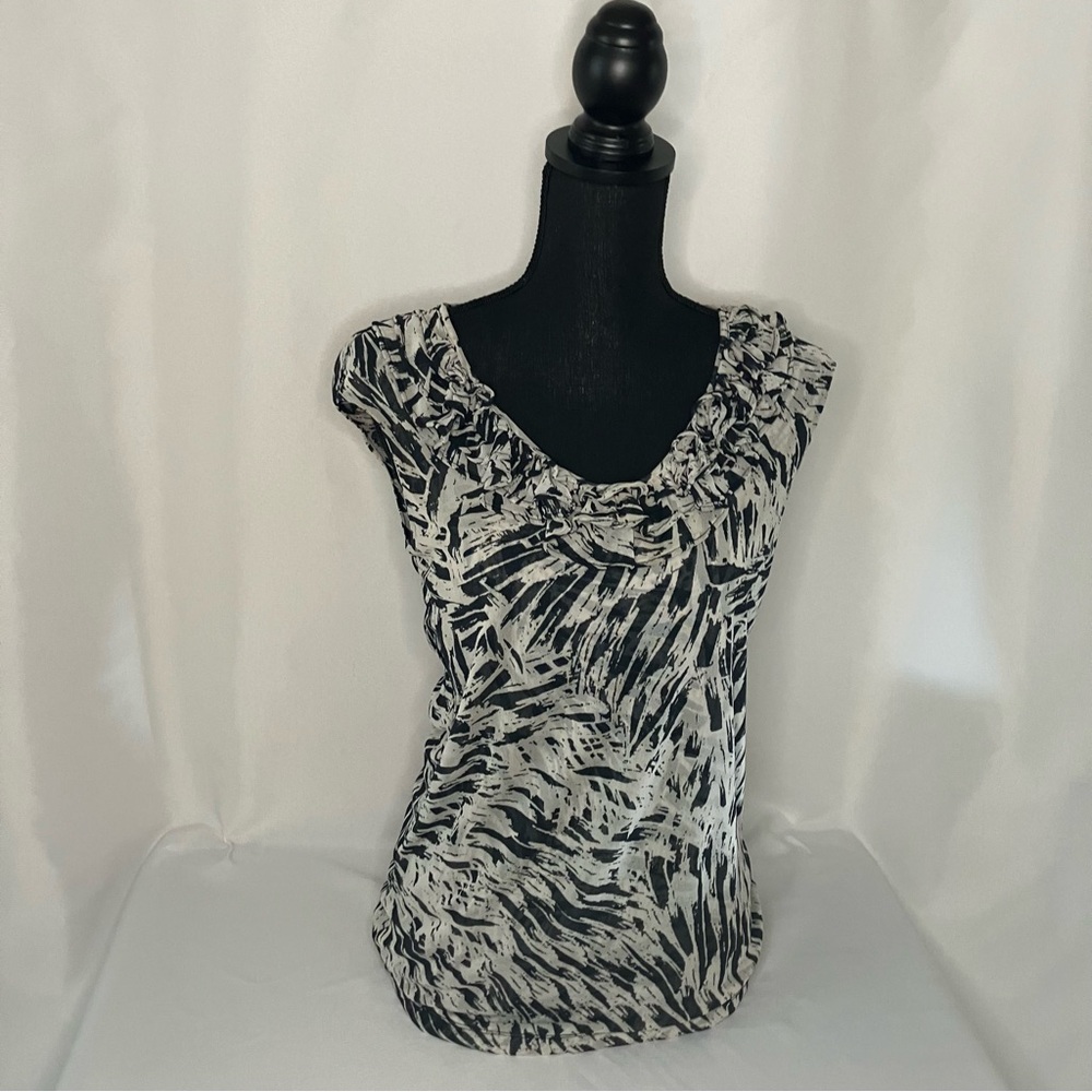 Women's Madison tan black sleeveless ruffled top